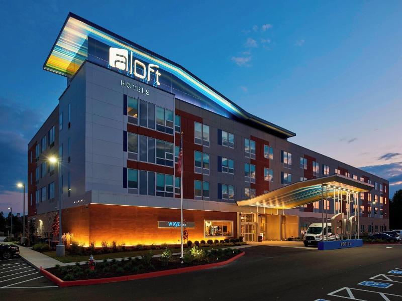 Aloft Cleveland Airport image