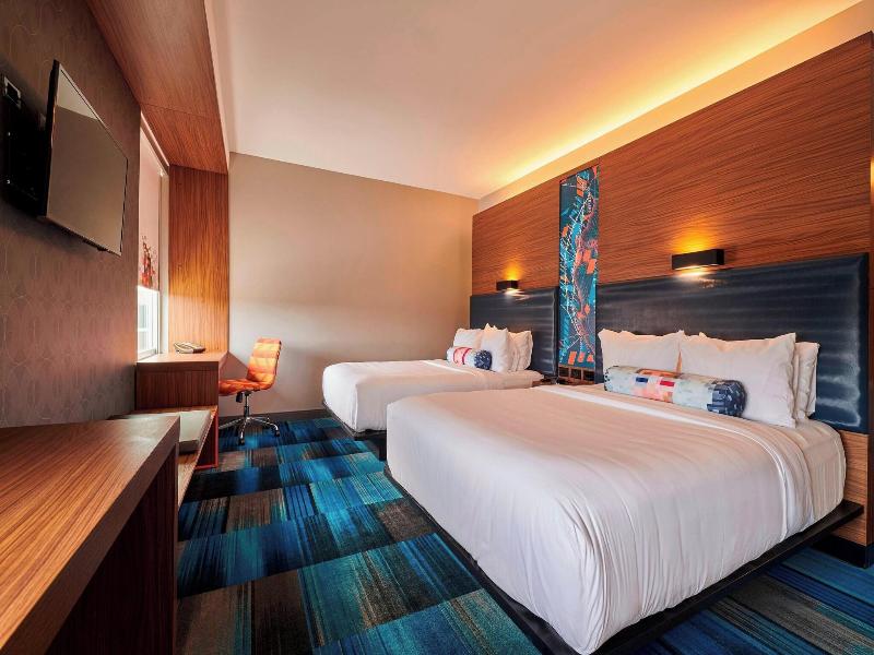 Aloft Cleveland Airport image