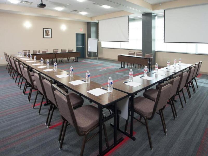 Four Points By Sheraton Houston Intercon Airport image