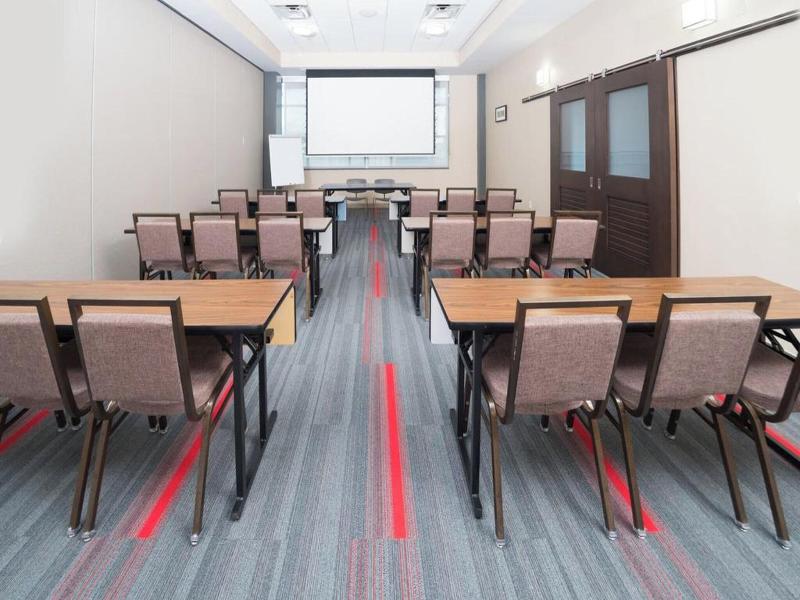 Four Points By Sheraton Houston Intercon Airport image