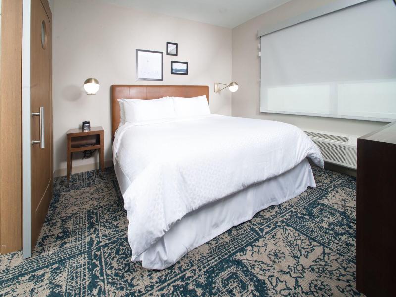 Four Points By Sheraton Houston Intercon Airport image