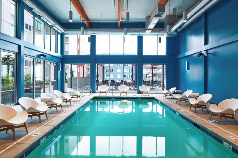 Aloft Seattle Redmond image