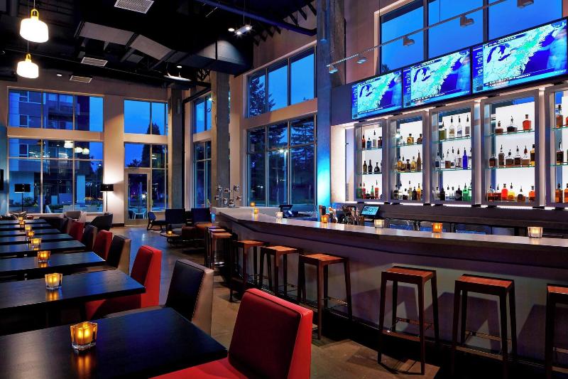 Aloft Seattle Redmond image