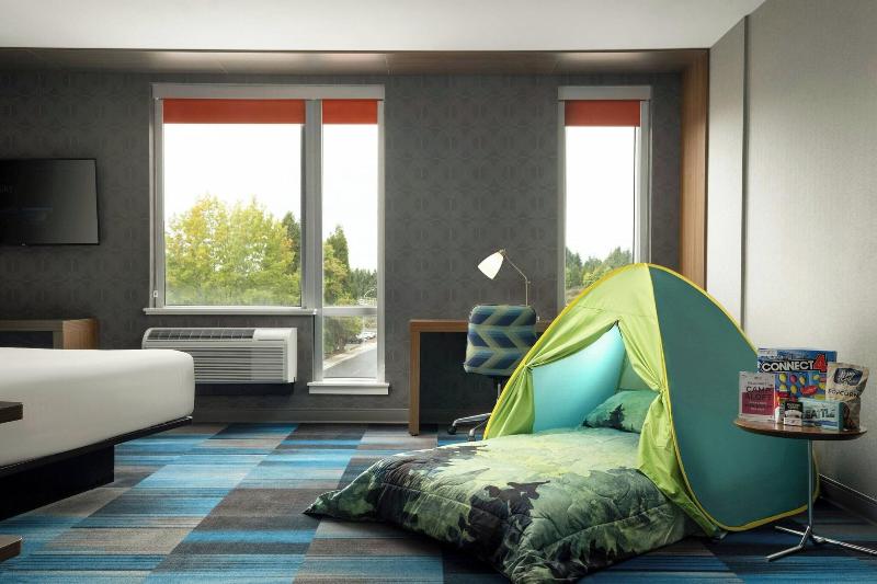 Aloft Seattle Redmond image