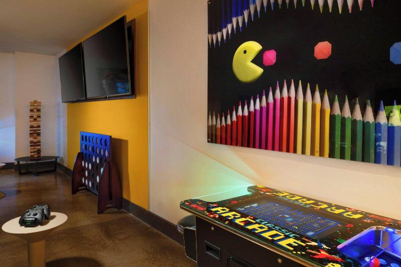 Aloft Seattle Redmond image
