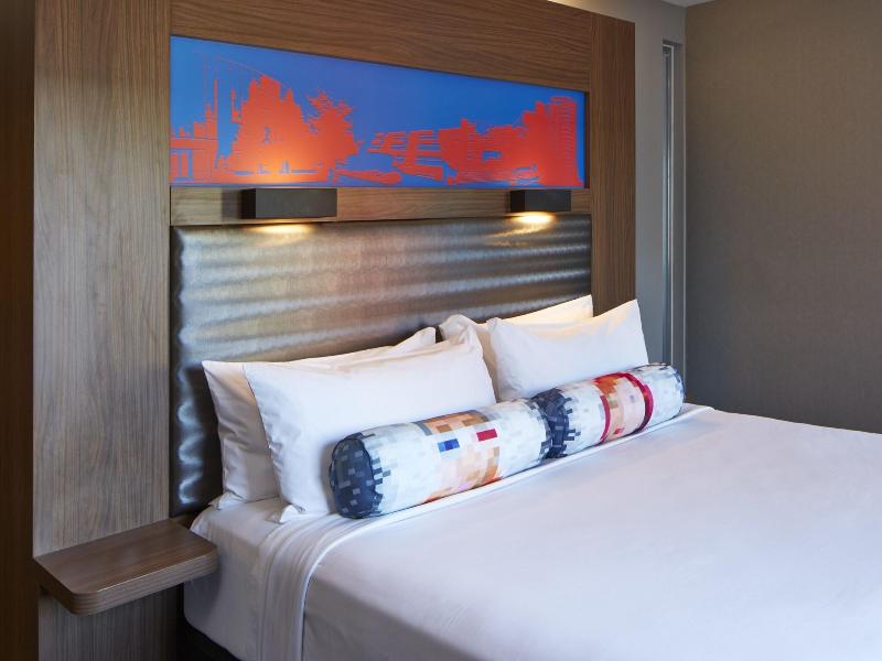 Aloft Seattle Redmond image