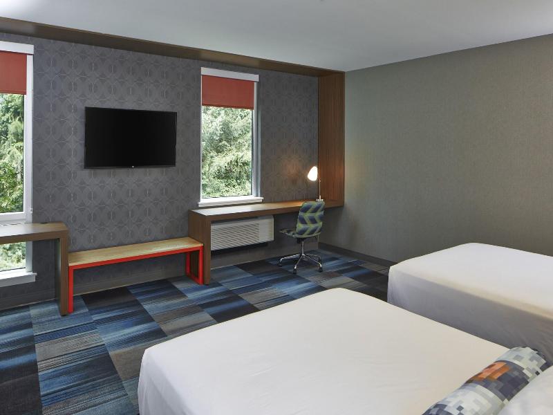 Aloft Seattle Redmond image