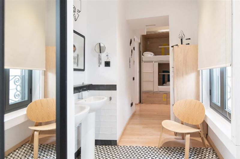 U-Sense For You Hostel Sevilla image