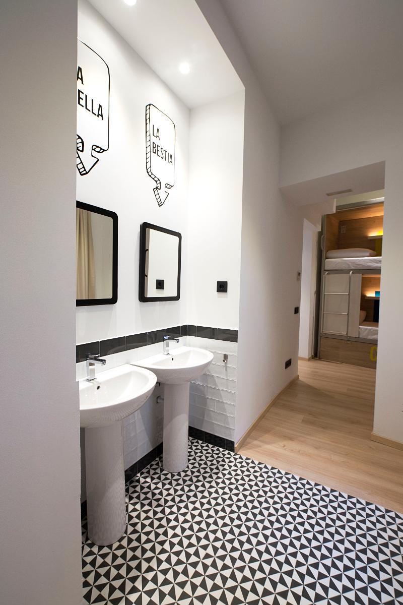 U-Sense For You Hostel Sevilla image