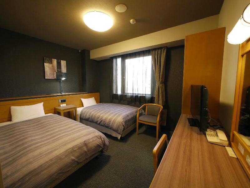 Route Inn Sapporo Kitayojo image