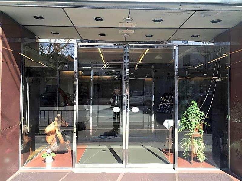 Saga Grace Hotel image