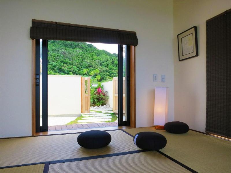 Hyakuna Garan image