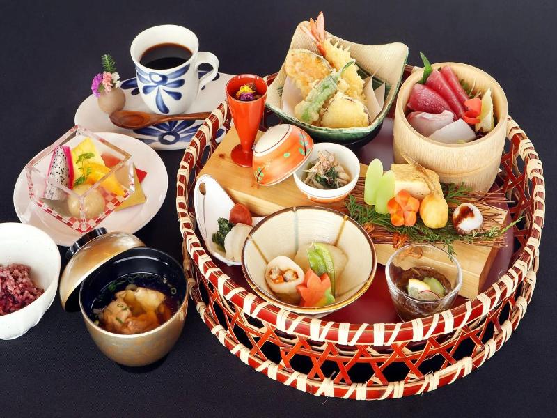 Hyakuna Garan image