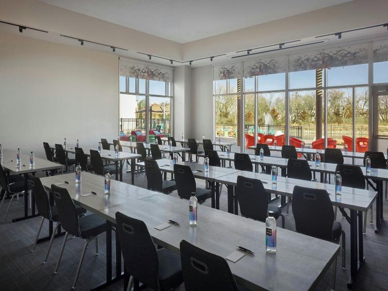 Aloft Wichita Northeast — photo 63