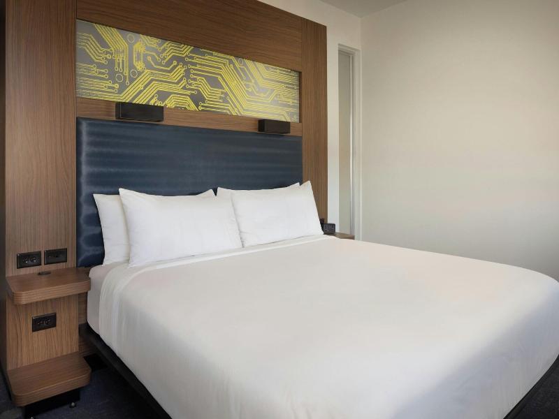 Aloft Wichita Northeast — photo 41