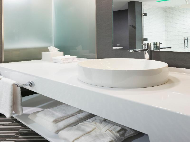 Le Meridien Columbus, St Joseph image