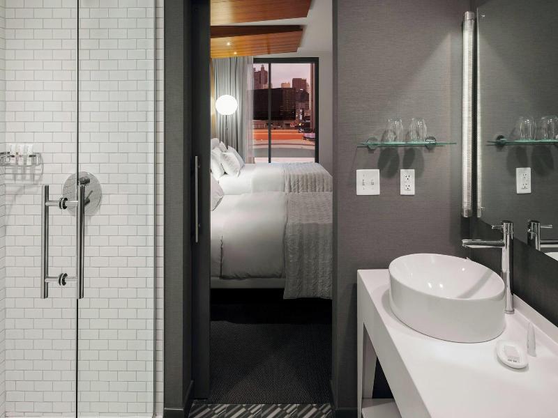 Le Meridien Columbus, St Joseph image