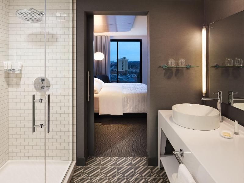 Le Meridien Columbus, St Joseph image