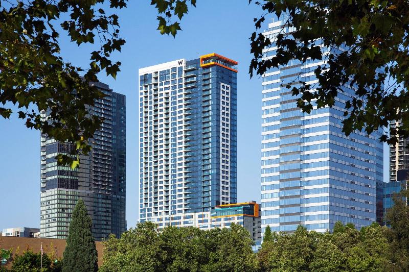 W Bellevue image
