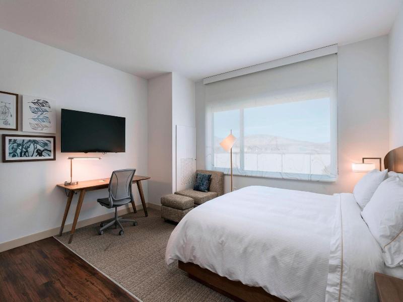 Standard Studio Suite, 1 Bedroom (1 King Bed)