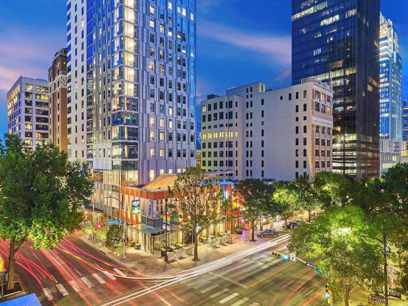 Aloft Austin Downtown image