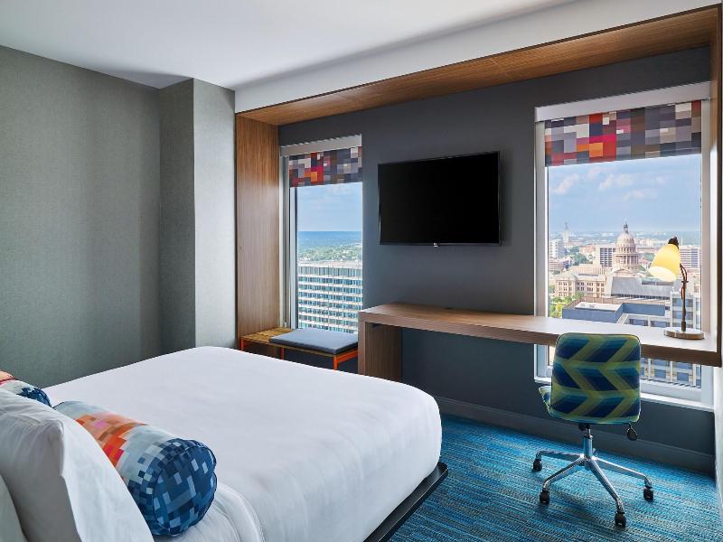 Aloft Austin Downtown image