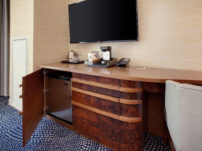 The Westin Milwaukee image