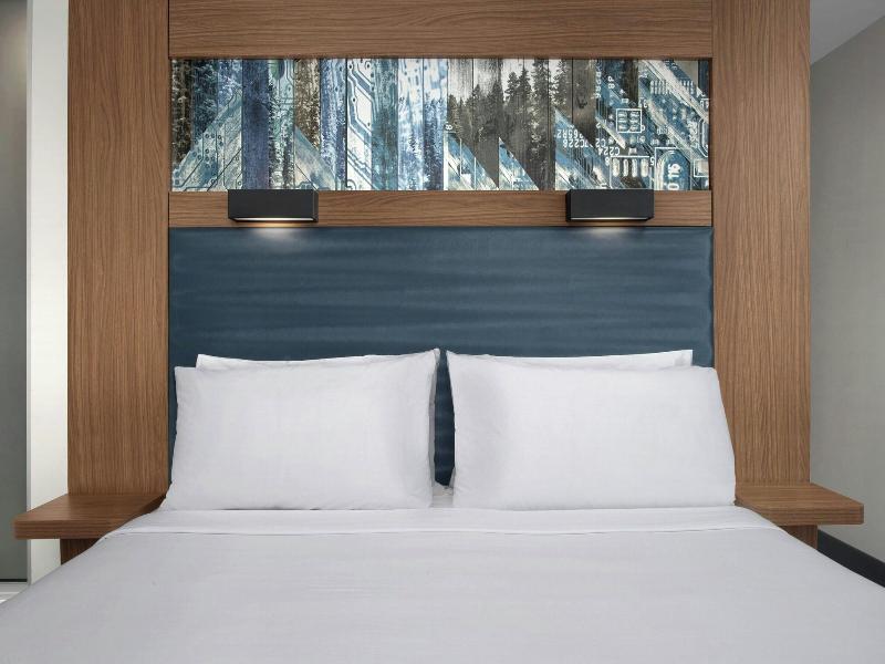 Aloft Hillsboro-Beaverton image