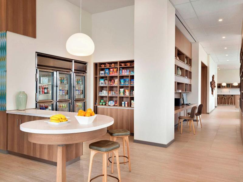 Element Dallas Love Field image