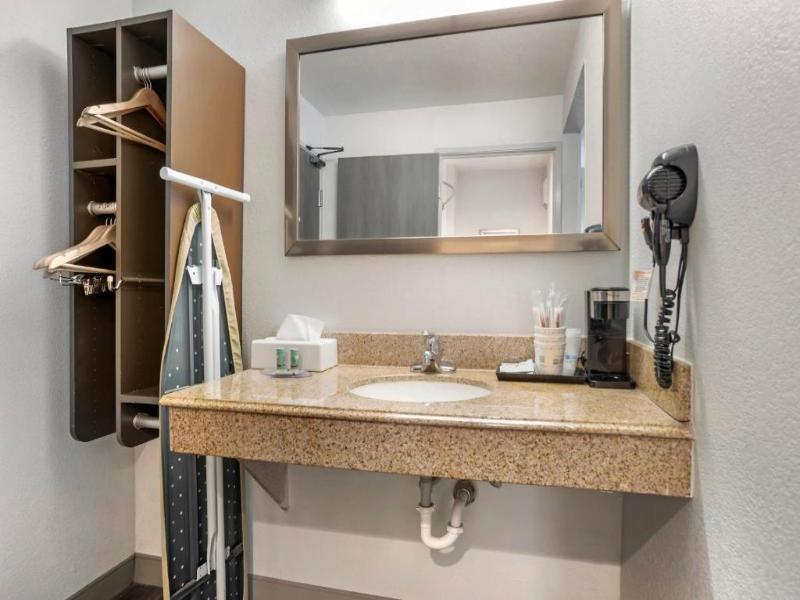 Country Inn& Suites by Radisson,Montgomery E I-85 image