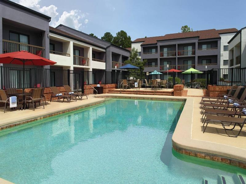 Courtyard Raleigh Midtown image