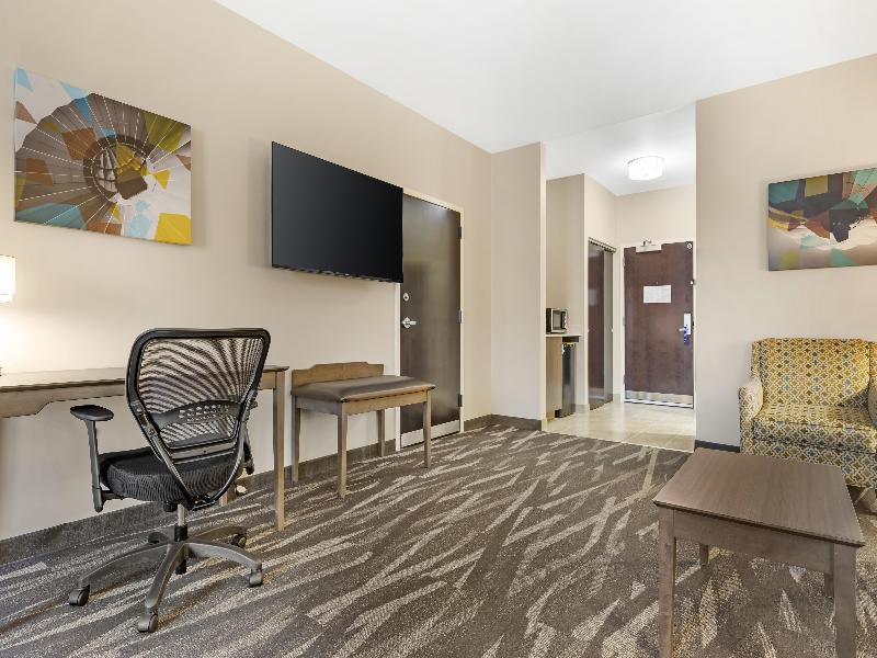 Best Western Plus Centralia Hotel & Suites image