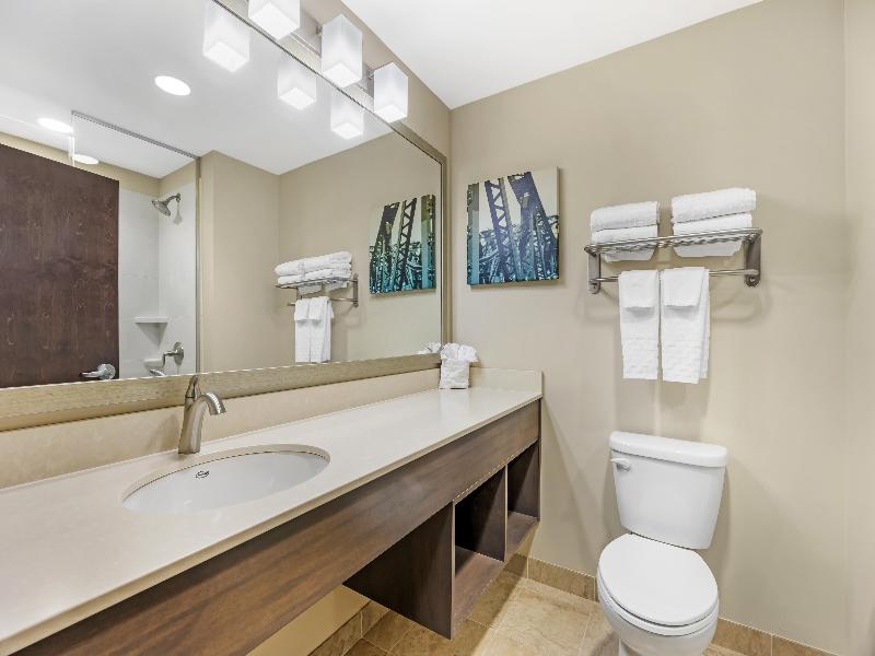 Best Western Plus Centralia Hotel & Suites image