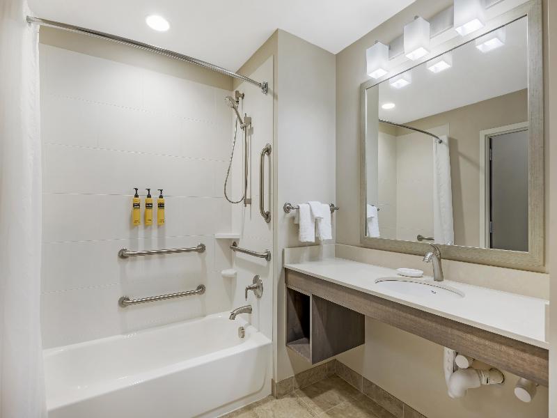 Best Western Plus Centralia Hotel & Suites image