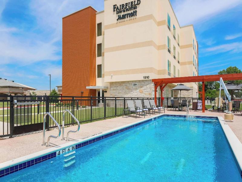 Fairfield Inn & Suites Decatur At Decatur Conferen