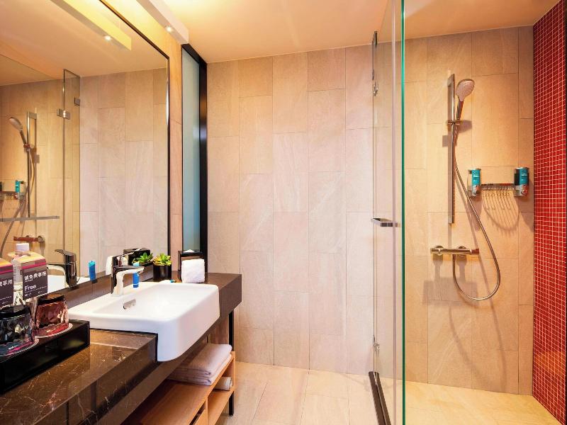 Aloft Taipei Beitou image