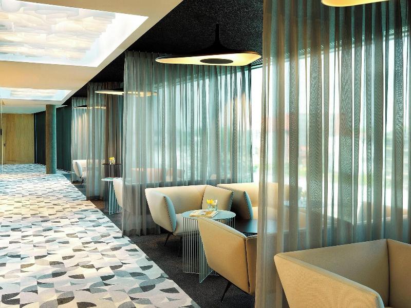 Renaissance Warsaw Airport Hotel image