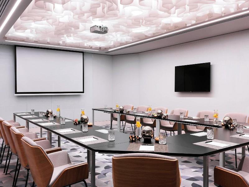 Renaissance Warsaw Airport Hotel image