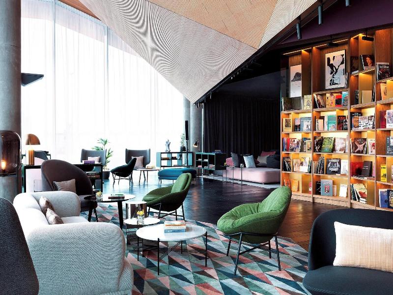 Renaissance Warsaw Airport Hotel image