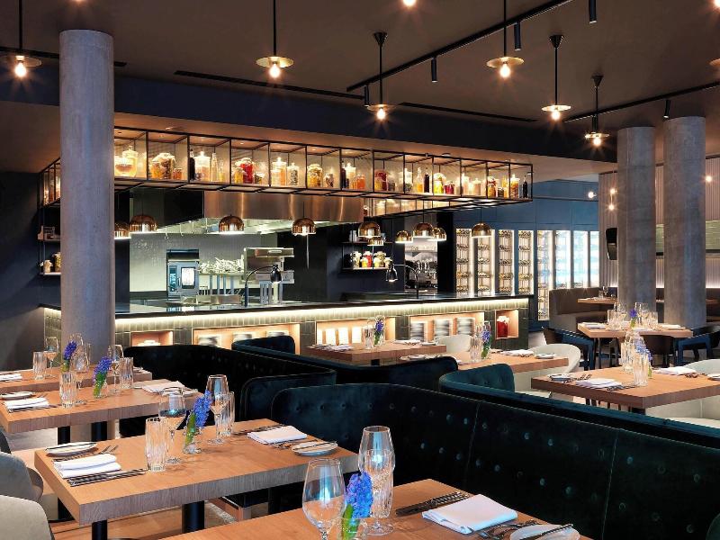 Renaissance Warsaw Airport Hotel image
