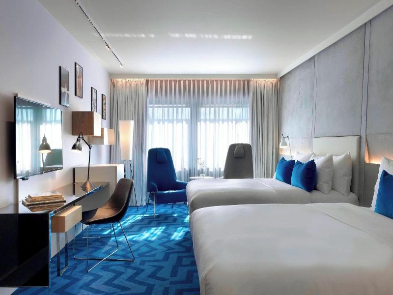 Renaissance Warsaw Airport Hotel image