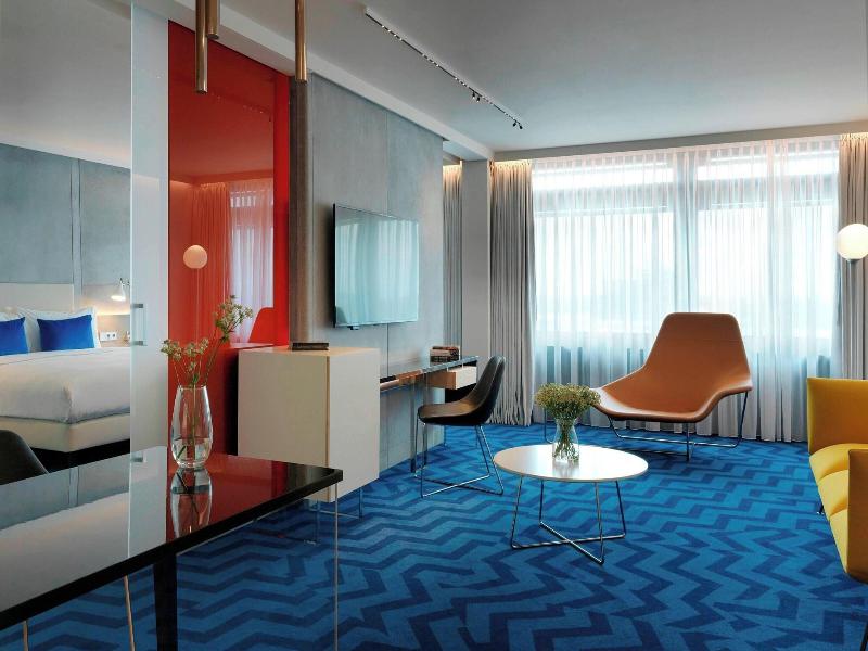 Renaissance Warsaw Airport Hotel image
