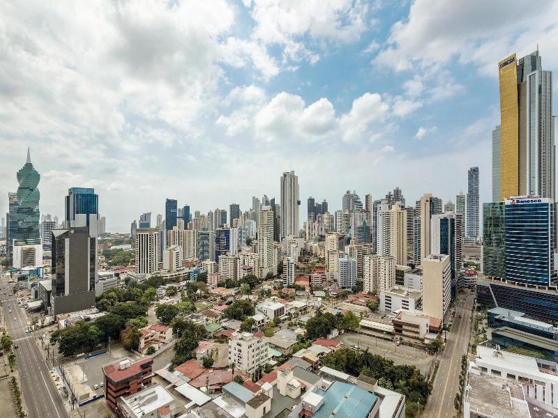 W Panamá image