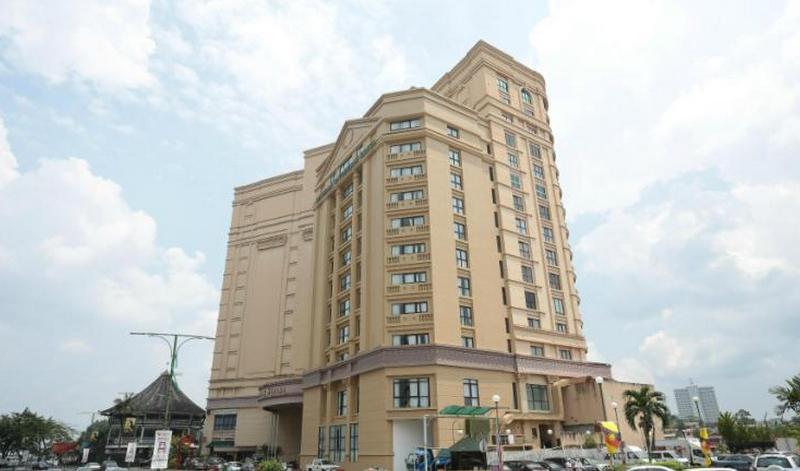 Imperial Riverbank Hotel