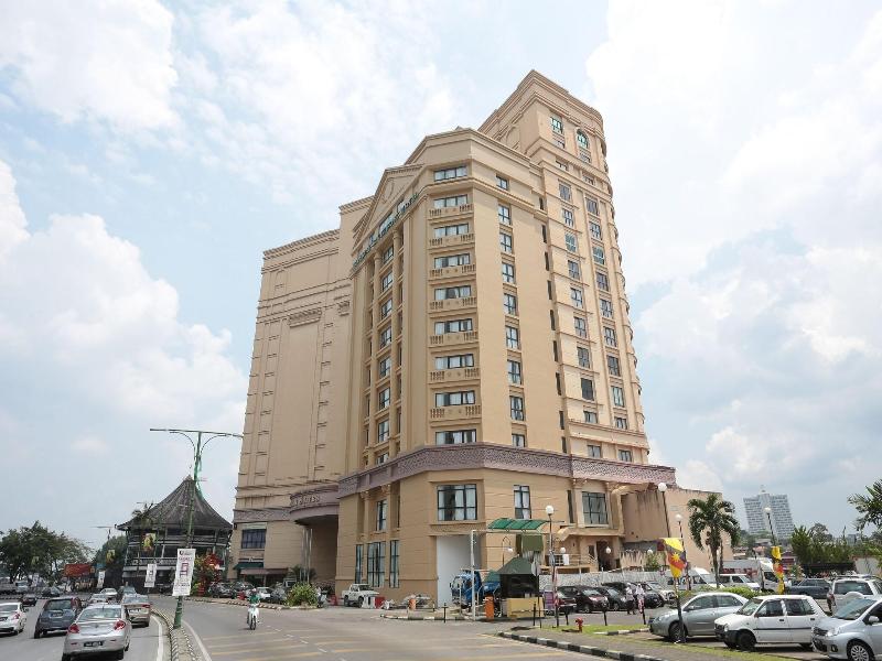 Imperial Riverbank Hotel image