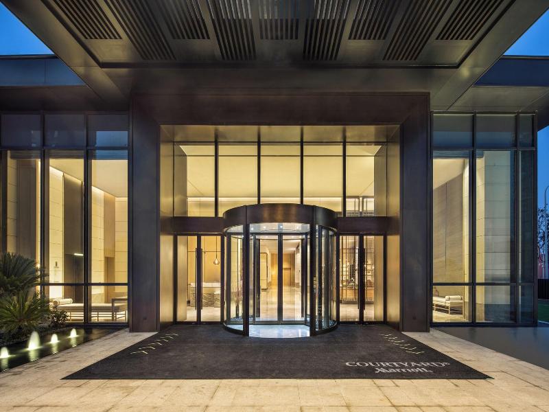 Courtyard by Marriott Shanghai Hongqiao image