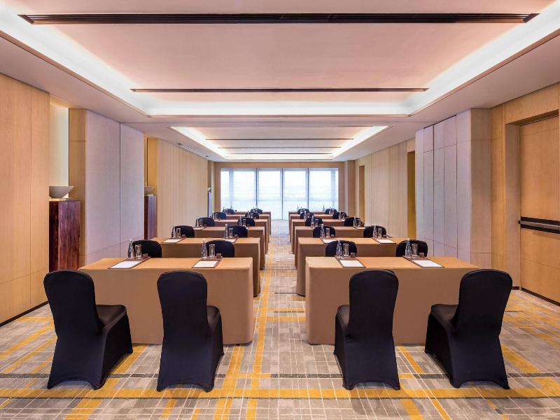 Courtyard by Marriott Shanghai Hongqiao image