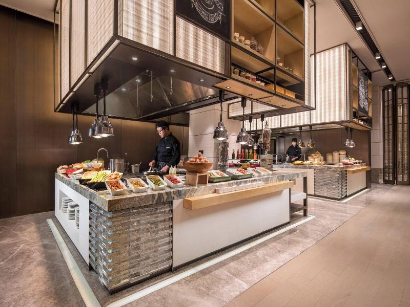 Courtyard by Marriott Shanghai Hongqiao image