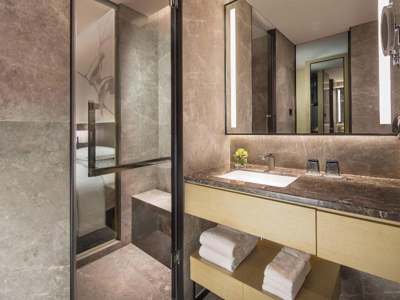 Courtyard by Marriott Shanghai Hongqiao image