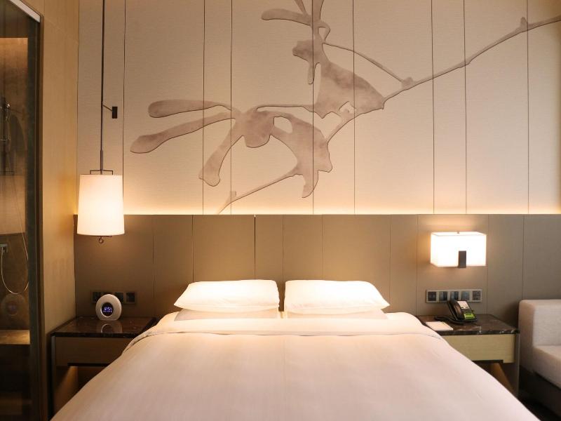Courtyard by Marriott Shanghai Hongqiao image